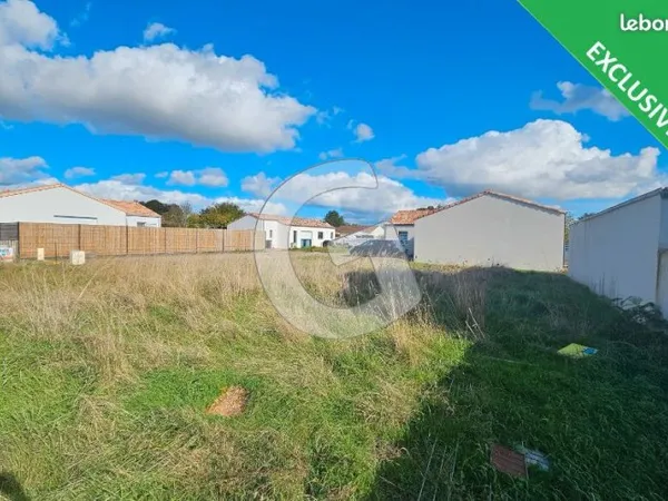 Terrain 408 m² ANGLES