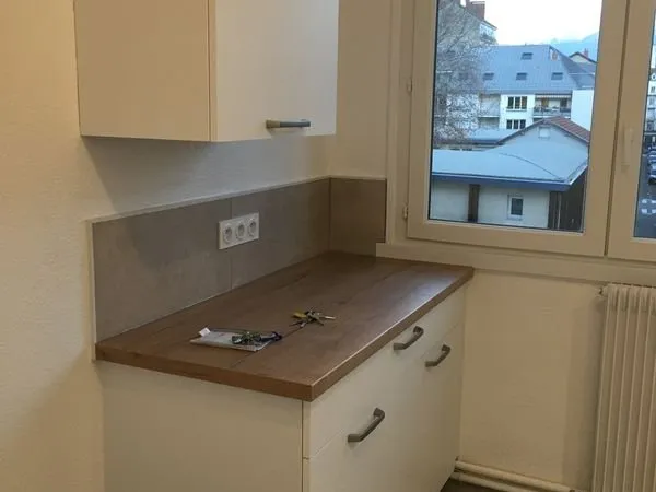 Appartement de type 3 entièrement rénové au troisième étage