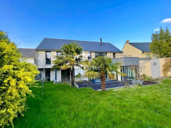 Maison 8 pièces 248 m²