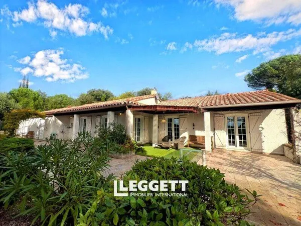 Maison de plain-pied 4 pièces 204 m²