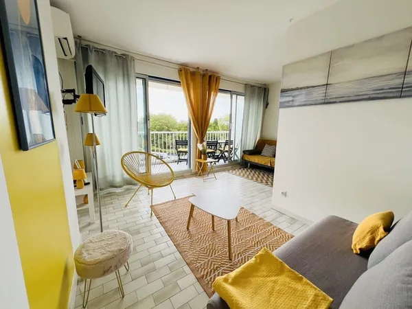 POINT ZERO, Très bel appartement au dernier étage avec parki