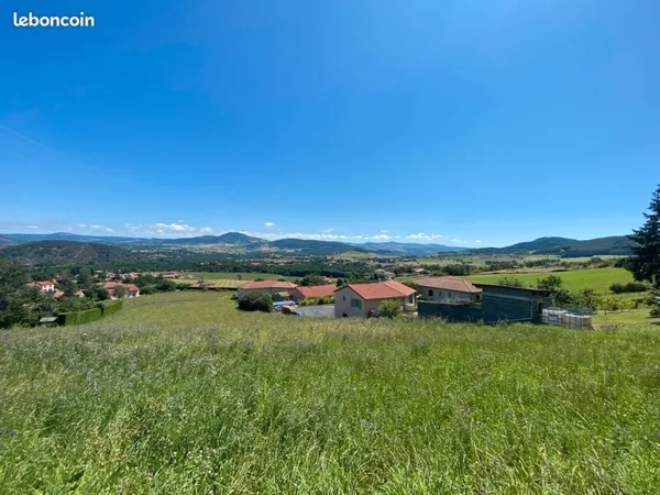 Parcelle constructible 2104 m² au calme avec vue - Langeac (Haute-Loire)