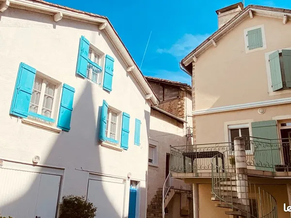 Maison 13 pièces 220 m²