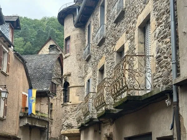 Vends maison 475m² Estaing, Aveyron