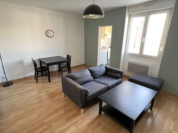 Location T2 Meublé - Confort & Élégance - Quartier Prisé