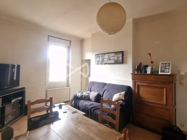 Appartement T3 centre village
