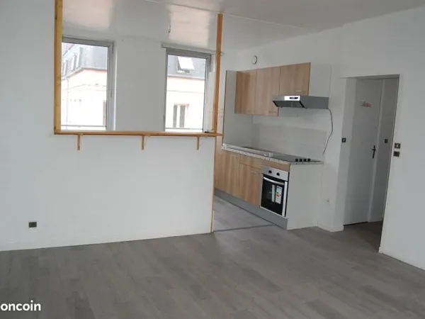 Appartement 60m2 Elbeuf place l'écailler 4 pièces