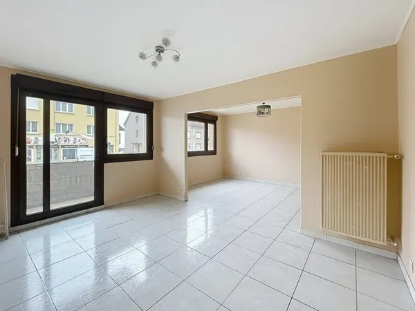 Appartement Florange 3 pièce(s) 67 m2 - balcon - cave - terrasse