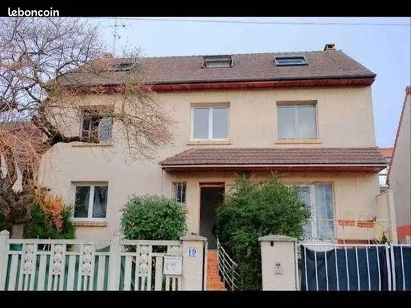 Sous location dans grande maison