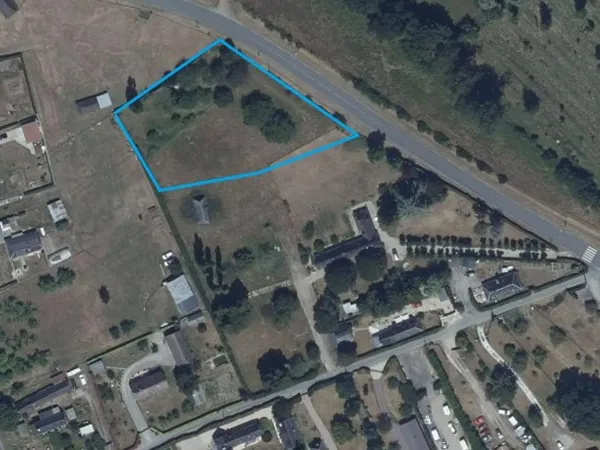 Terrain 3100 m²