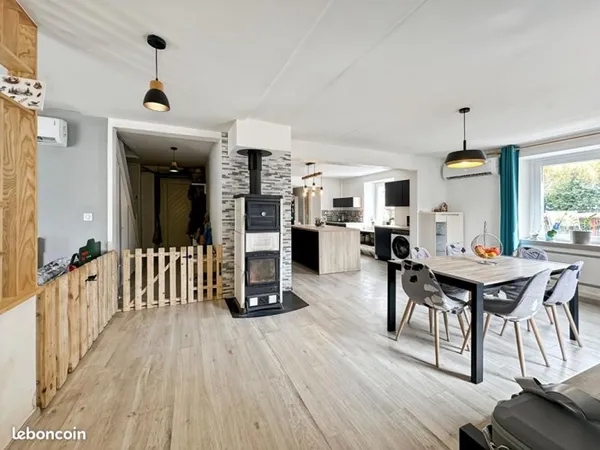 Maison 6 pièces 165 m²