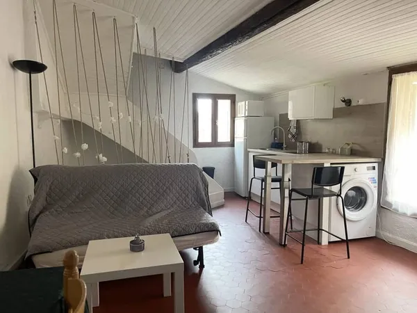 Studio 1 pièce 19 m²