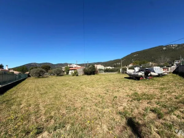 Vends terrain