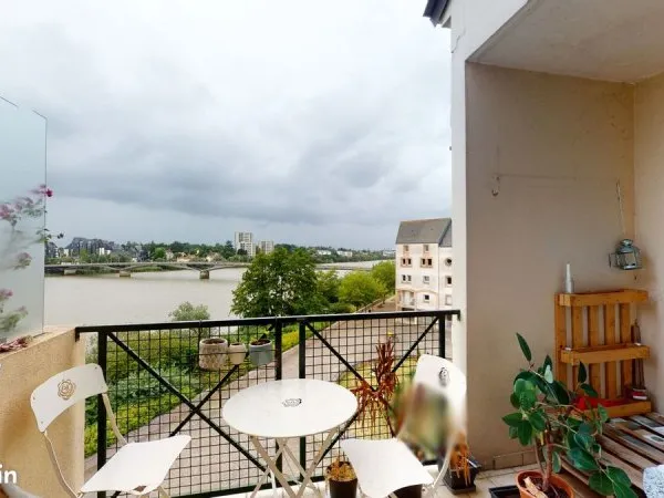 Coloc Ile de Nantes tout compris - Balcon vue loire