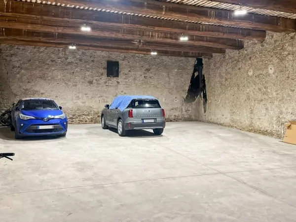Parking/Garage/Box 360 m²
