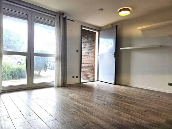Studio 1 pièce 26 m²