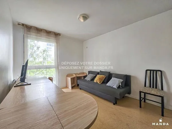 Studio 1 pièce 17 m²