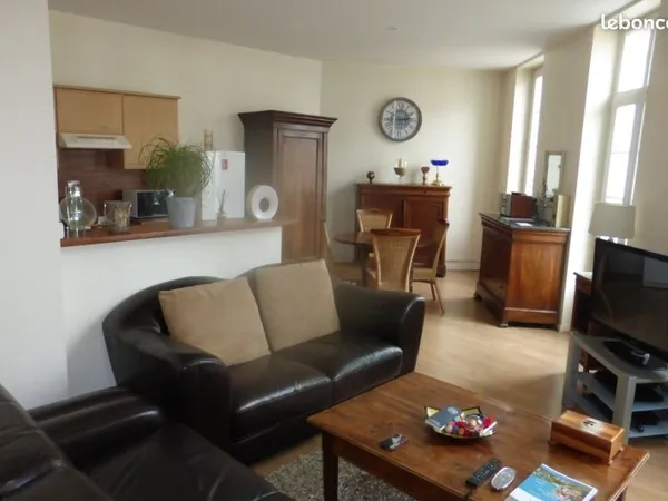 AGEN proche Centre Appartement T3 en duplex