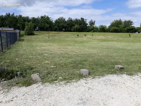 Terrain 648 m² Viabilisé