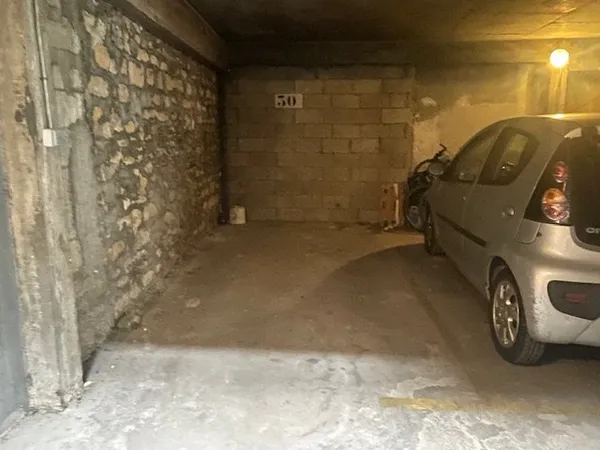 VENDS PARKING RDC- QUARTIER TOMBE ISSOIRE 14ème Paris