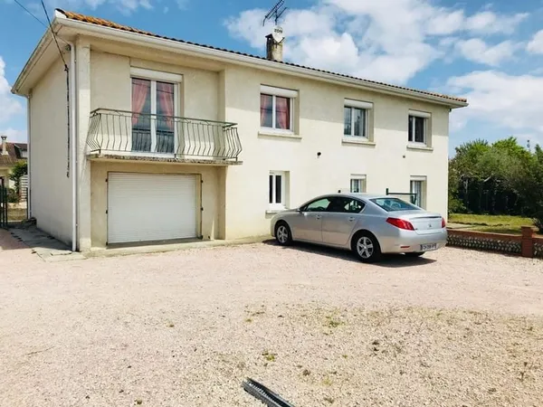 Maison 6 Pièce(s) 142 m2 + Garage de 42 M2 (divisible en 3 lots)