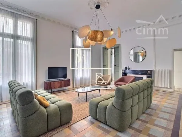 Appartement 5 pièces 202 m²