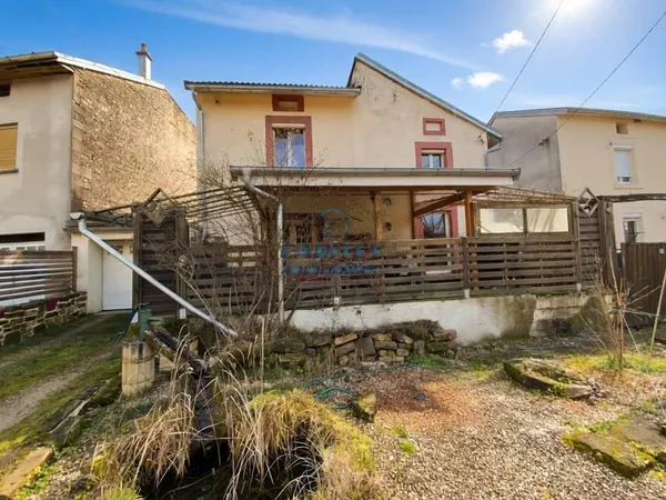 Maison de village de 214 m2 située sur la commune de HAUTEVELLE
