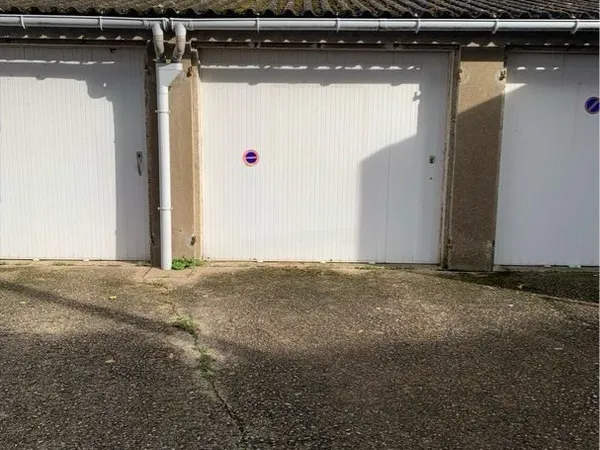 Garage Box+place parking