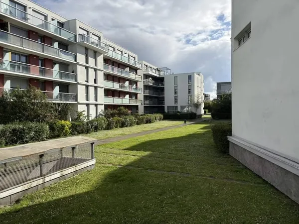 Studio 1 pièce 28 m²