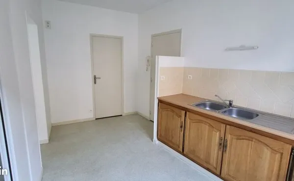 Logement trois pièces au rez de chaussée