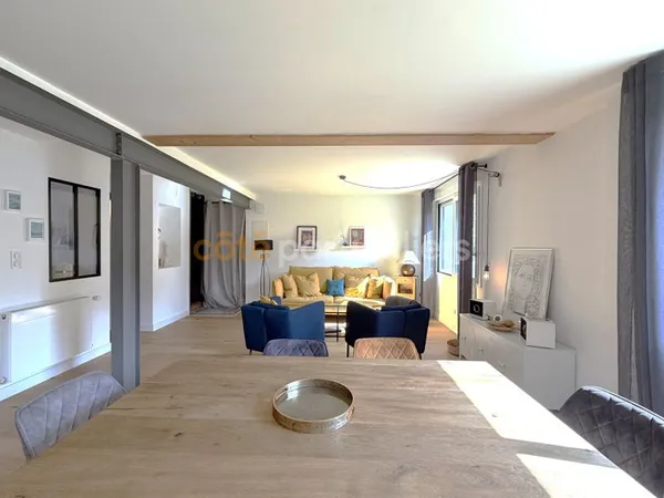 CANCALE, Centre Ville, Maison de ville 5 pièces 122 m2, jardin, dépendance.