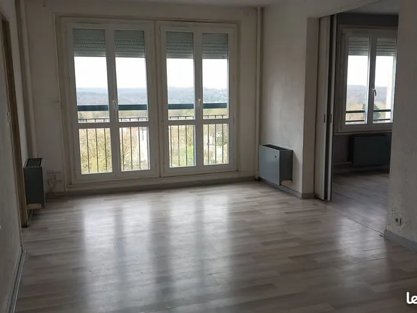 Particulier loue appartement 2 pièces de 50m2 à Rouen quartier Grand-Mare, au 9ème étage dans une ré