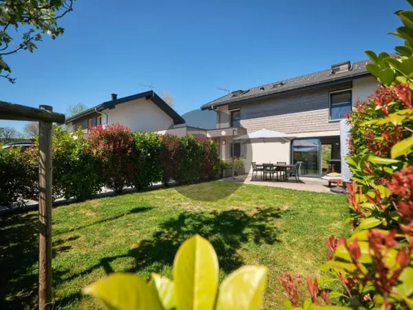 Maison mitoyenne 4 pièces 87 m²