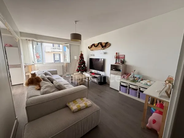Appartement T4 dans résidence avec ascenseur