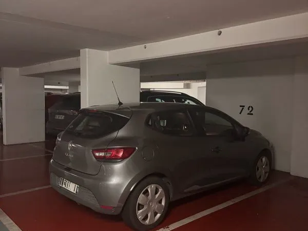 PARKING sécurisé Paris 15