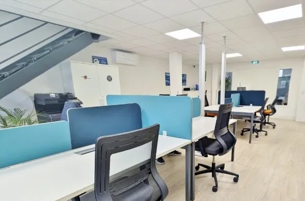 Bureaux 7 pièces 240 m²