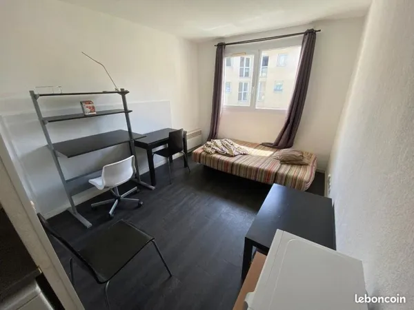Studio 1 pièce 17 m²