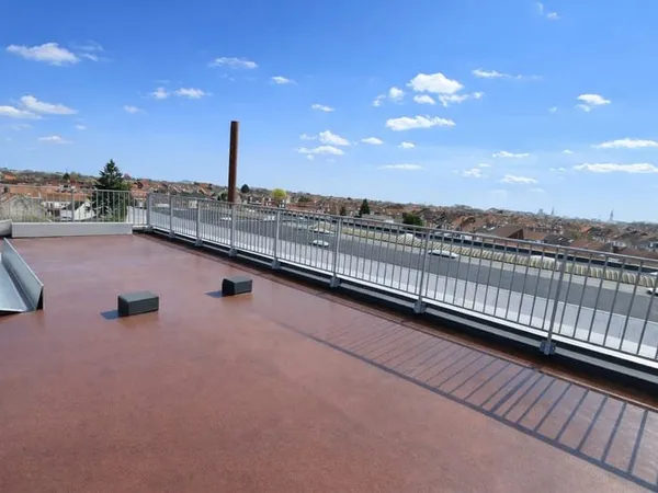Appartement 5 pièces de 100m² + 31m² de terrasse + 2 parking ! TOURCOING