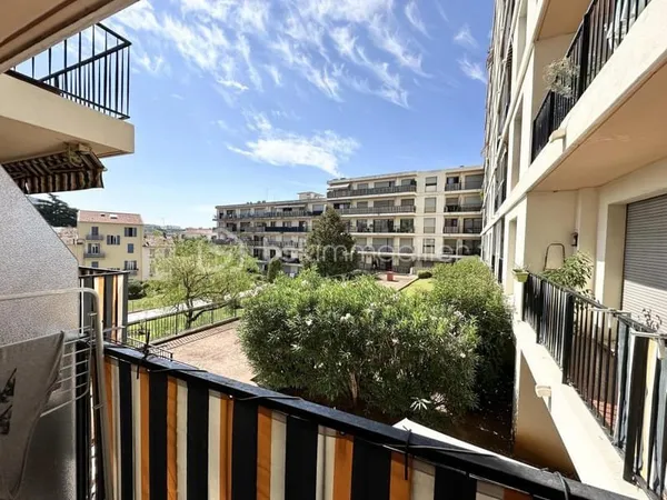Grand Studio de 36,74 m² Résidence Les Arènes à Cannes