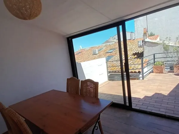 Maison de ville 62 M2 avec place de stationnement