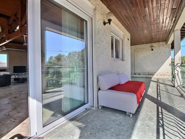 À vendre - Bel appartement familial dans maison en copropriét...
