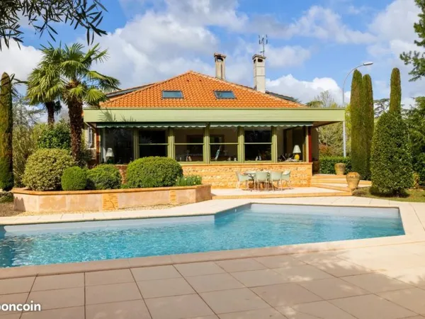 Villa 5 pièces 195 m²