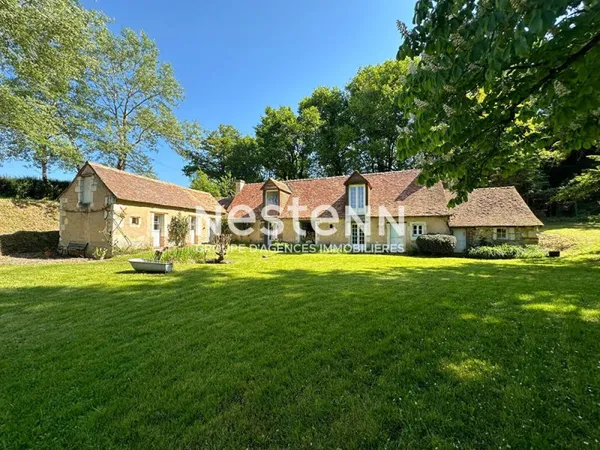 Vente magnifique propriété avec plus de 4 hectares de terrain à La Chapelle-aux-Choux (72800)