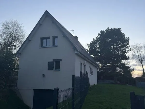 Maison en parfait état située sur la commune d'Écalles-Alix,