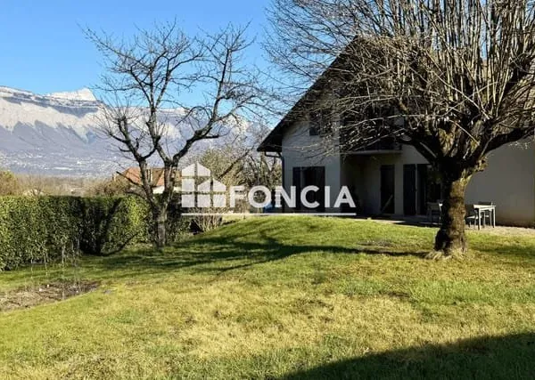 MAISON FAMILIALE AVEC VUE EXCEPTIONNELLE — 6 PIÈCES — 151 m² — TERRAIN 1 635 m² — MURIANNETTE