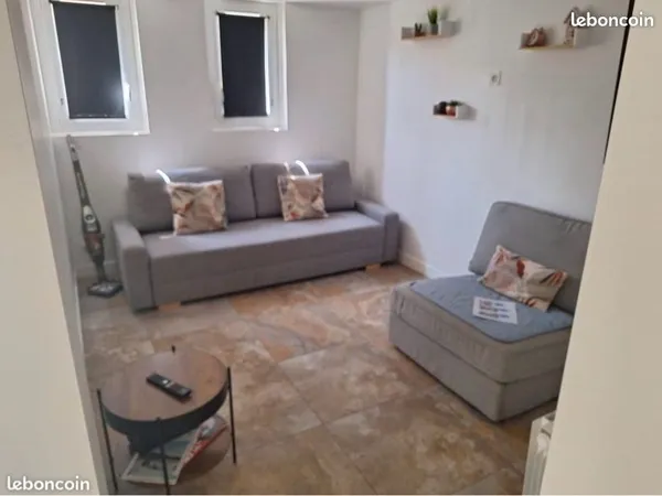 Studio rénové 25m2-Coeur de ville