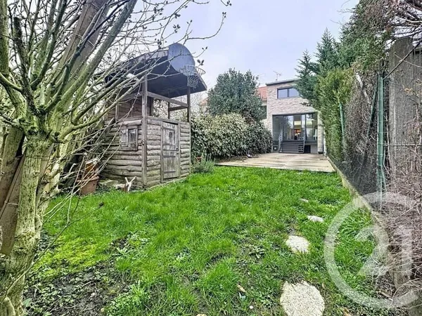 Maison 5 pièces 225 m²