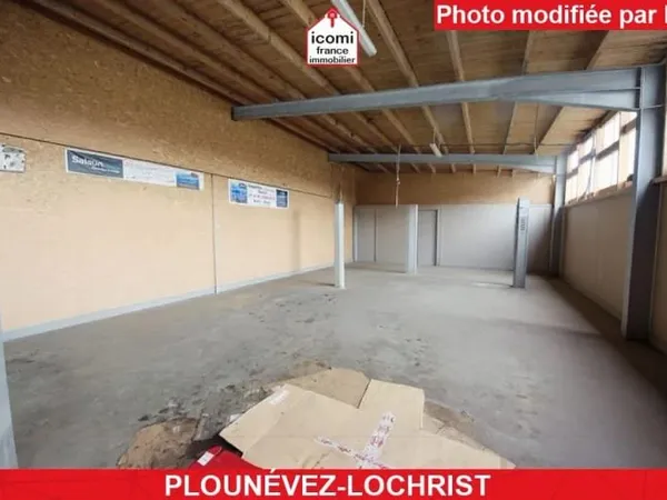 Local 3 pièces 370 m²