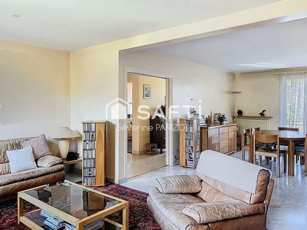 Maison individuelle avec dépendance