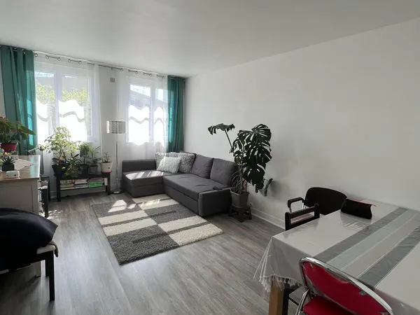 Location T3 Velizy